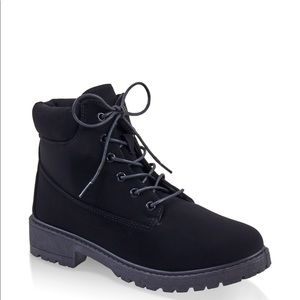 Been in closet for the longest ! Have not worn it.